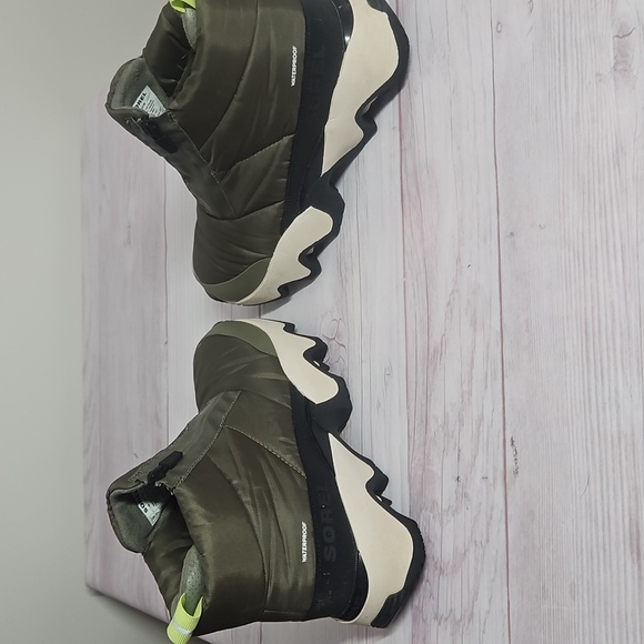 Sorel Kinetic Impact Winter Boots - Picture 3 of 10